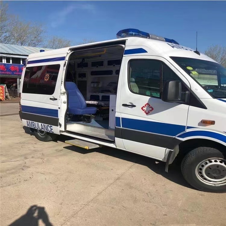 阳山私人长途救护车出租转院回家